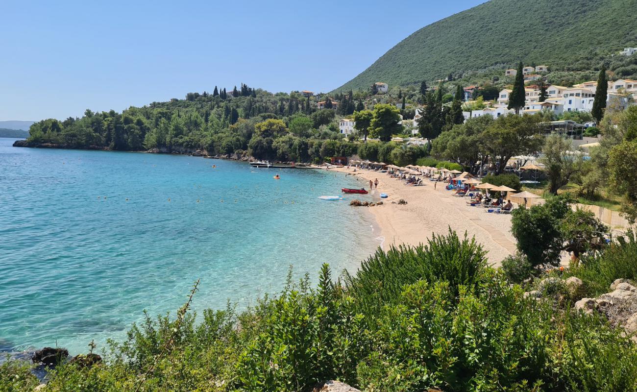 Photo de Porto Galini Beach avec petits galets beige de surface