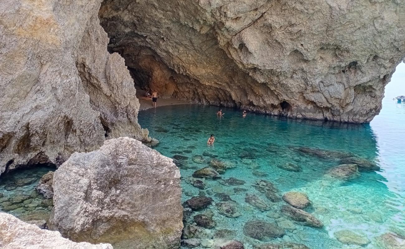 Photo de Cave of the Seal avec terrain rocheux de surface