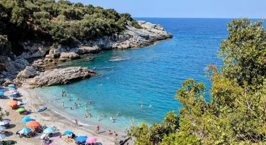 Labinou Beach