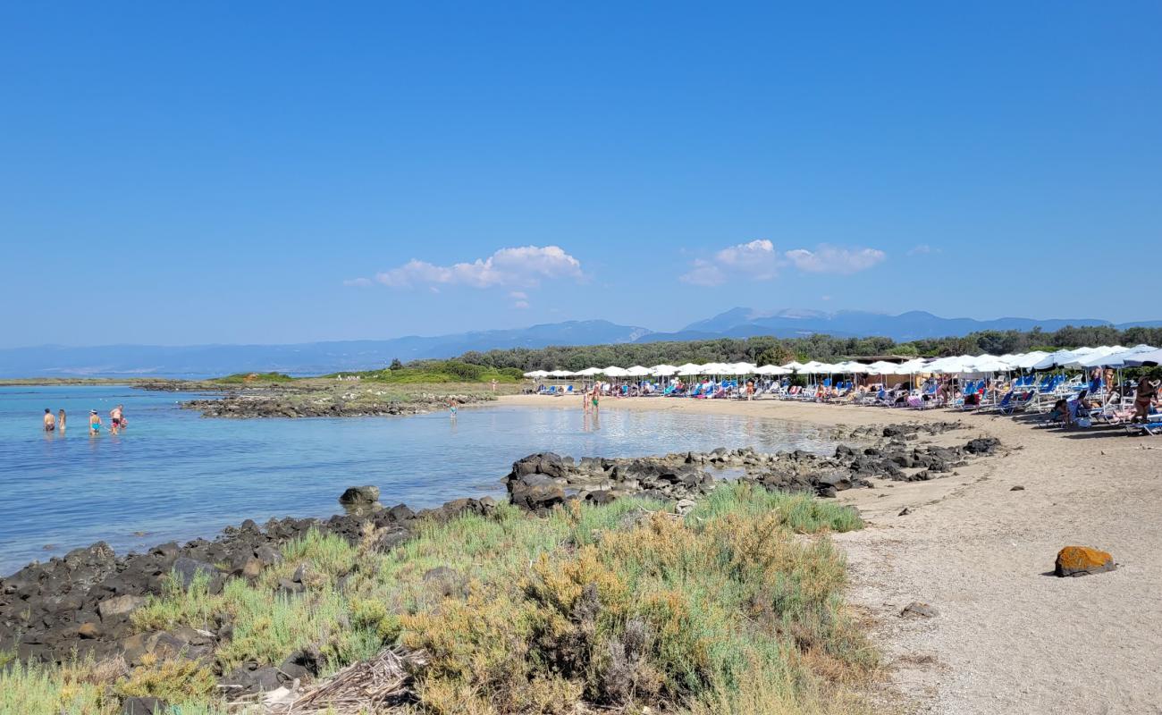 Photo de Lichadonissia Beach avec sable beige de surface