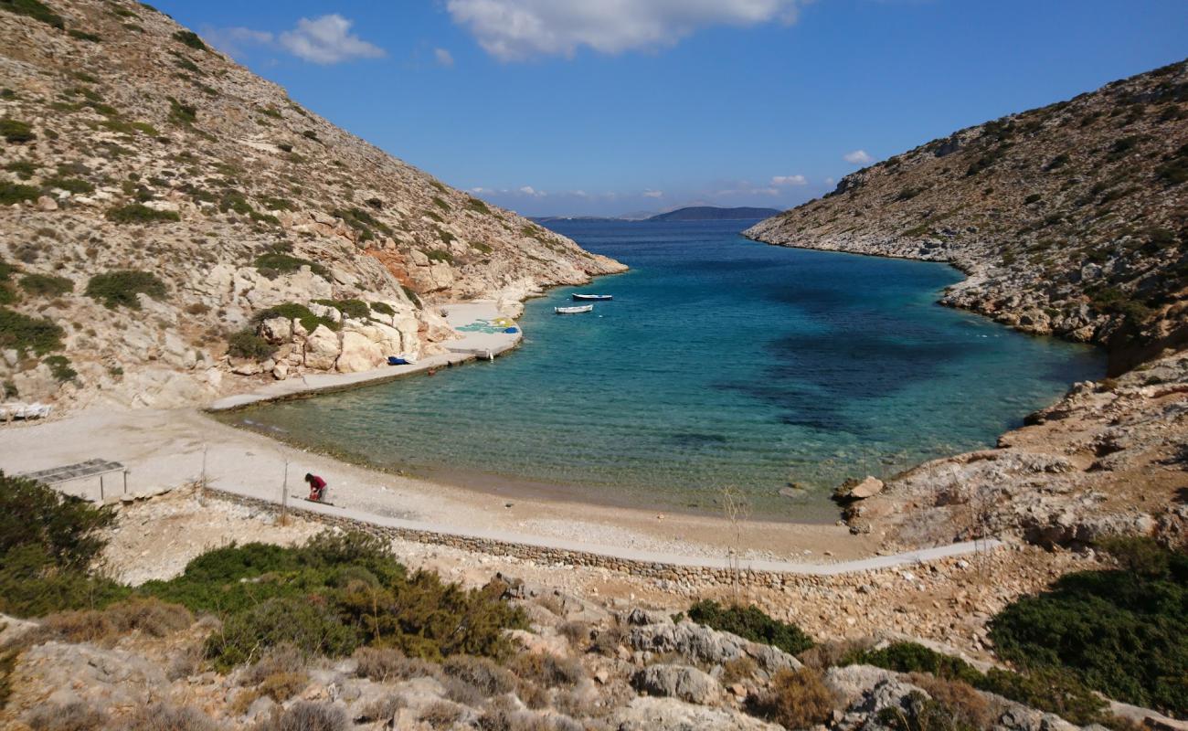 Photo de Turkopigado Beach avec sable beige & galets de surface