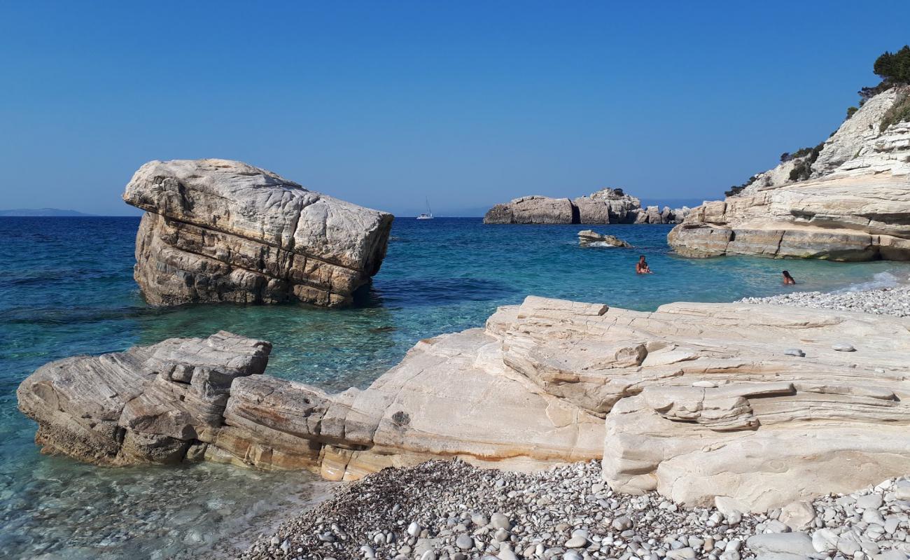 Photo de Meattie Buir's Beach avec terrain rocheux de surface