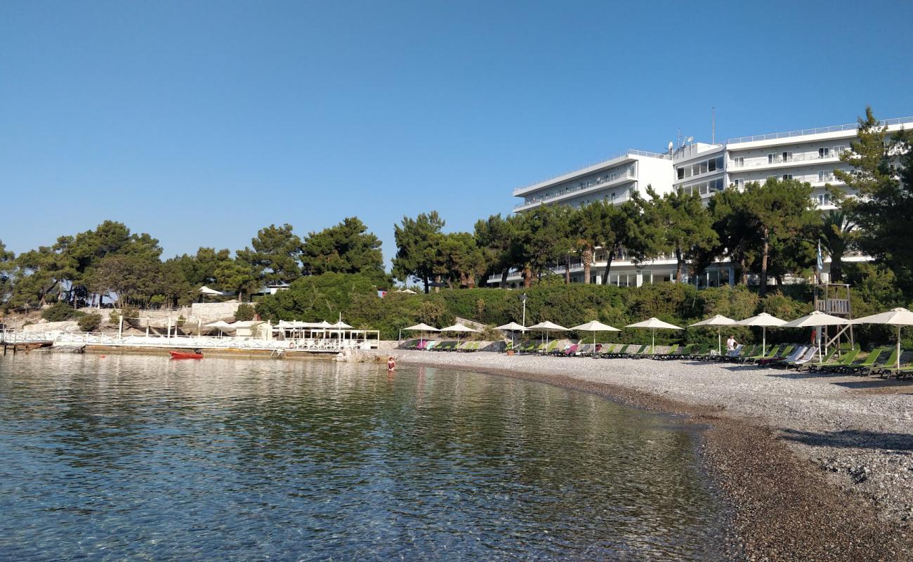 Photo de Club Marmara Lena Mary Beach avec petits galets gris de surface