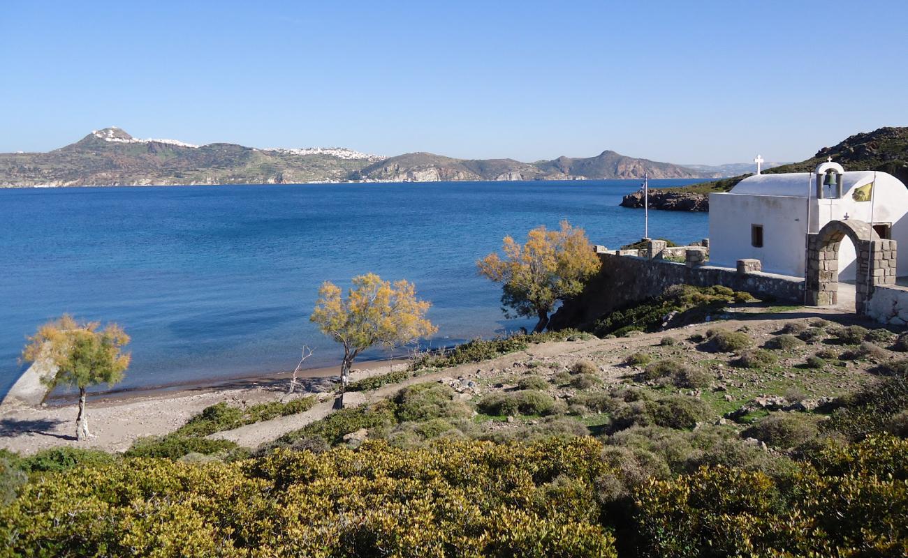 Photo de Agios Dimitrios Beach avec sable gris & galets de surface