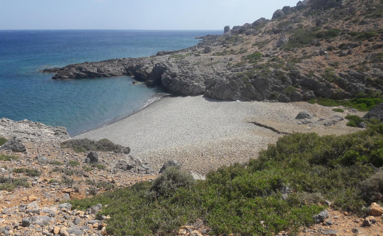 Photo de Vourlidia Beach avec galets gris de surface