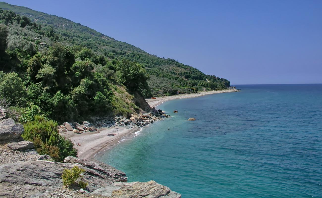 Photo de Elitsa Beach avec sable beige & pierres de surface