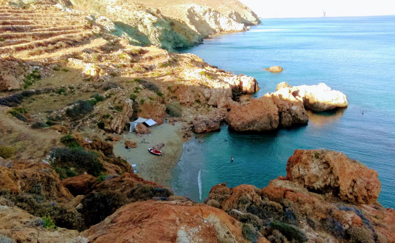 Photo de Paralia Katalimatsa avec terrain rocheux de surface