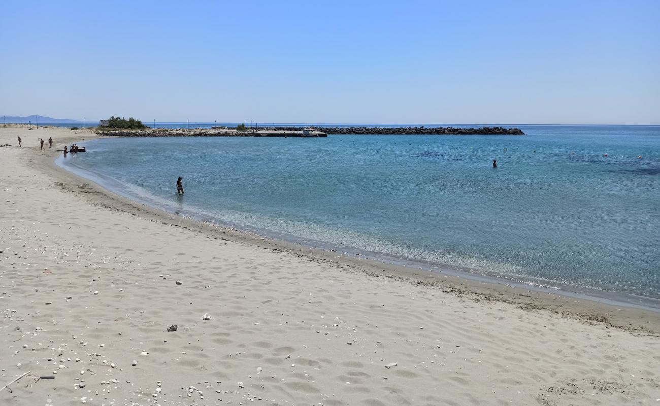 Photo de Ammos Beach avec sable beige de surface