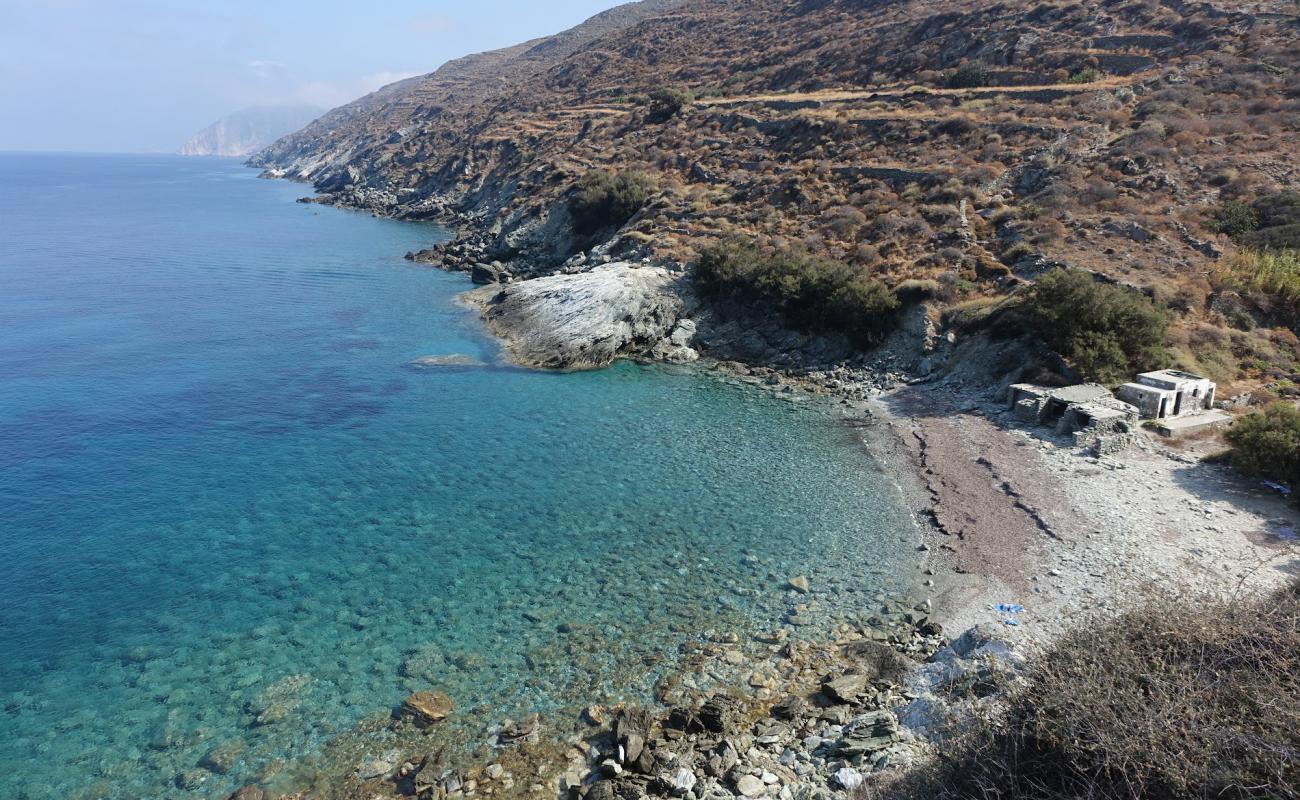 Photo de Serfiotiko Beach avec terrain rocheux de surface