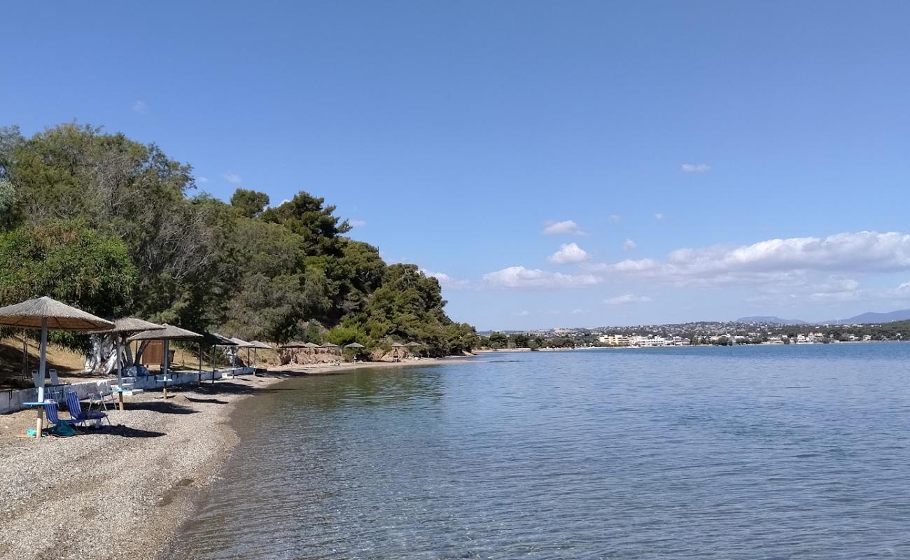 Photo de Agrilesa Beach avec petits galets gris de surface
