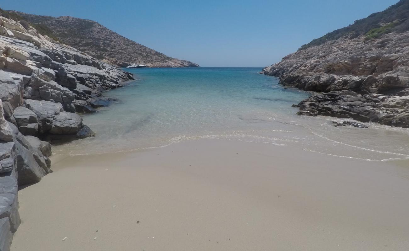 Photo de Mafalda Beach avec sable beige de surface