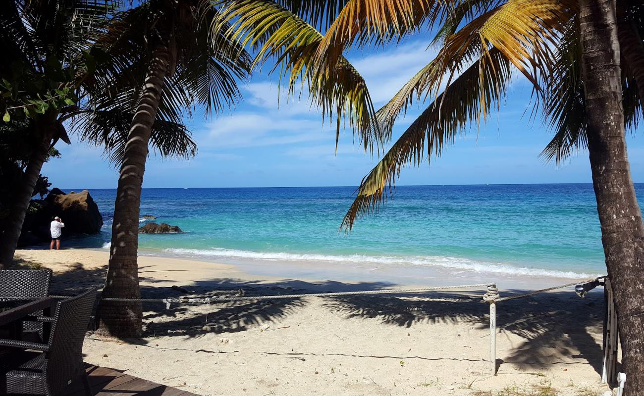 Photo de Grooms beach avec sable beige de surface