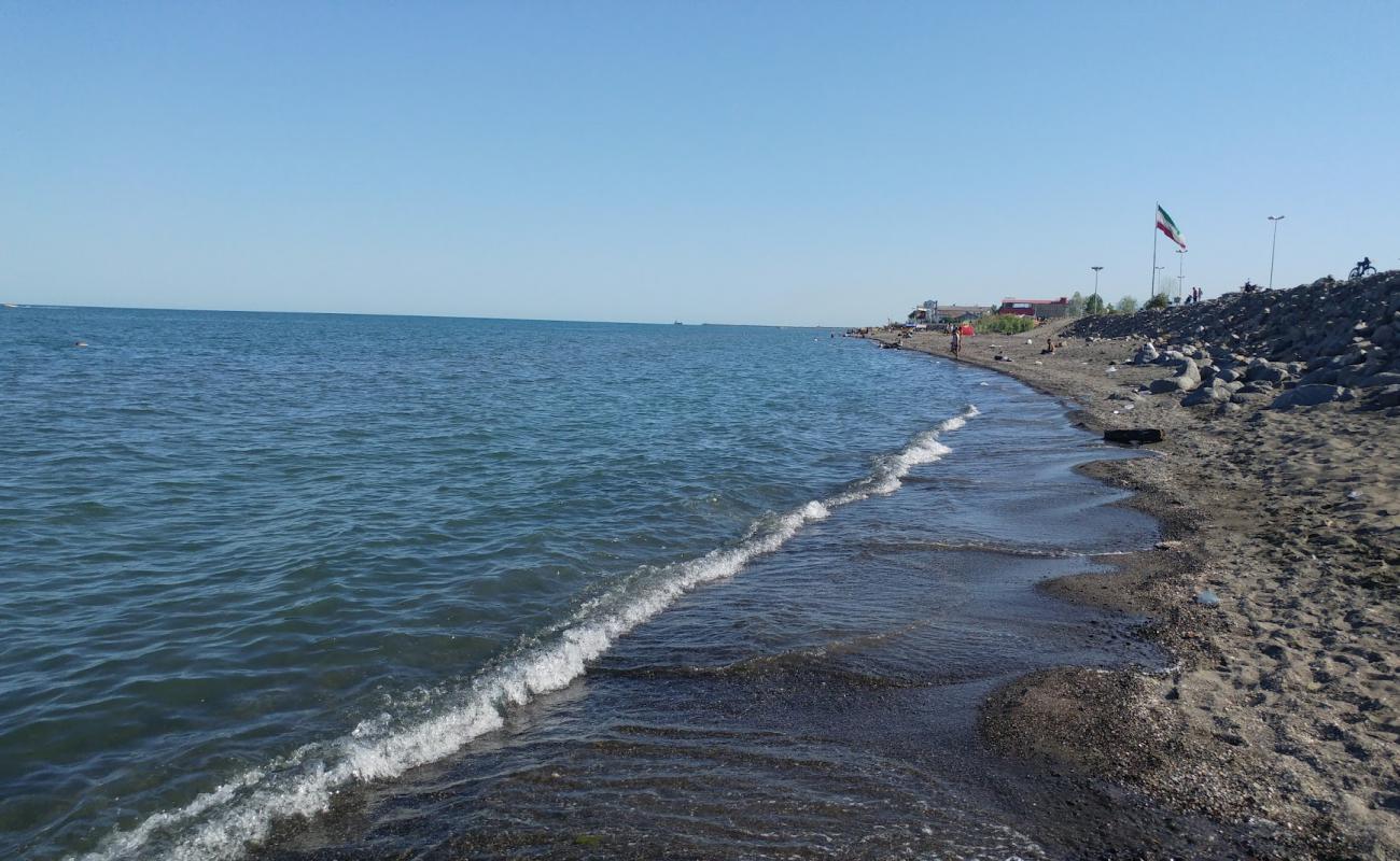 Photo de Astara Beach Park avec sable lumineux de surface