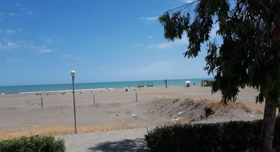 Safir Omid beach