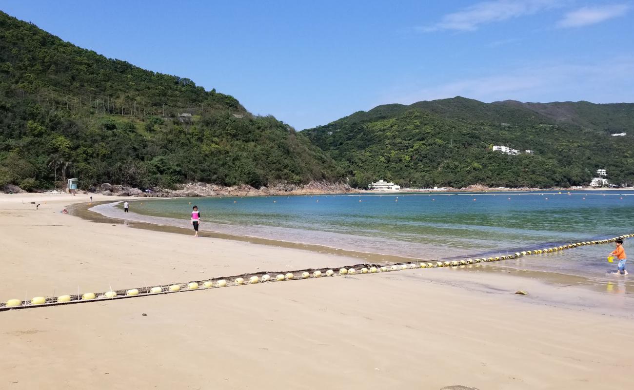 Photo de Clear Water Bay Beach II avec sable lumineux de surface