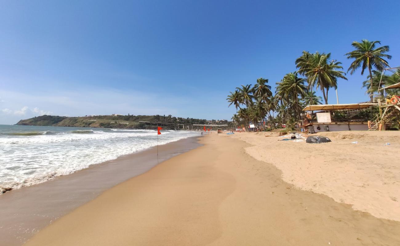 Photo de Baina Beach avec sable beige de surface