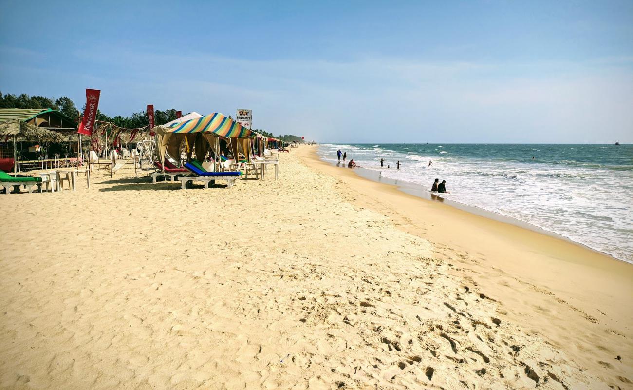 Photo de Utorda Beach avec sable beige de surface