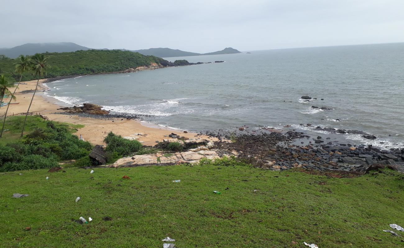 Photo de Shedikuli Beach avec sable beige de surface