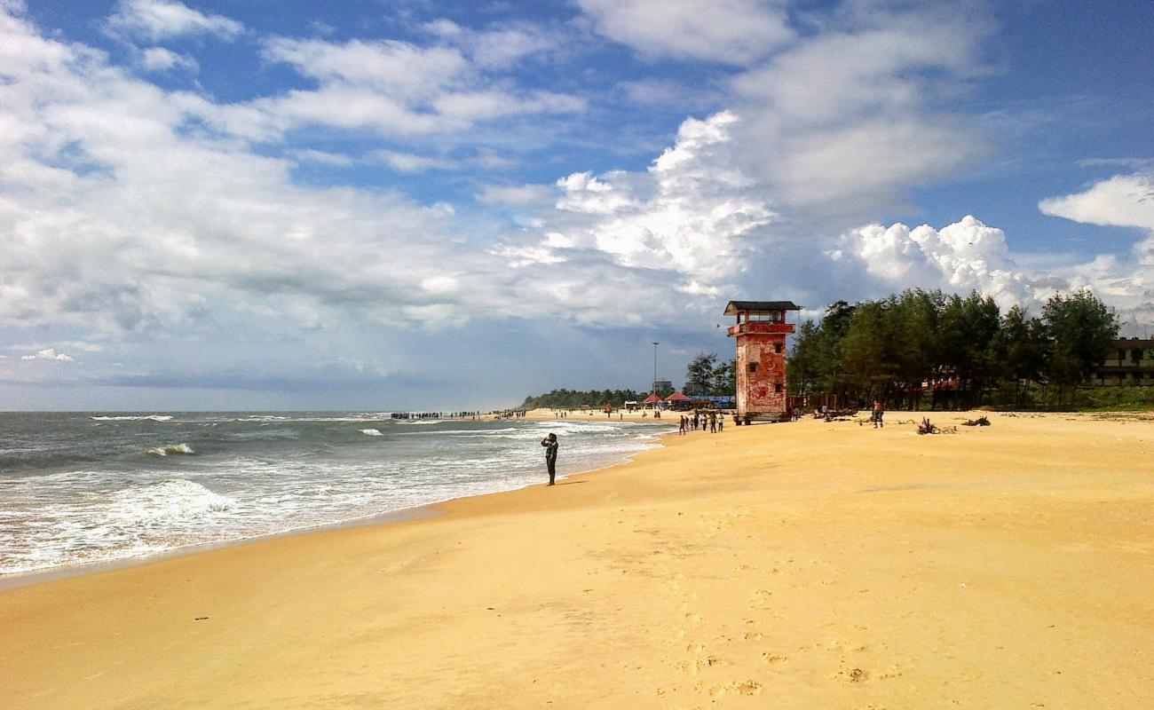 Photo de Panambur Beach avec sable beige de surface