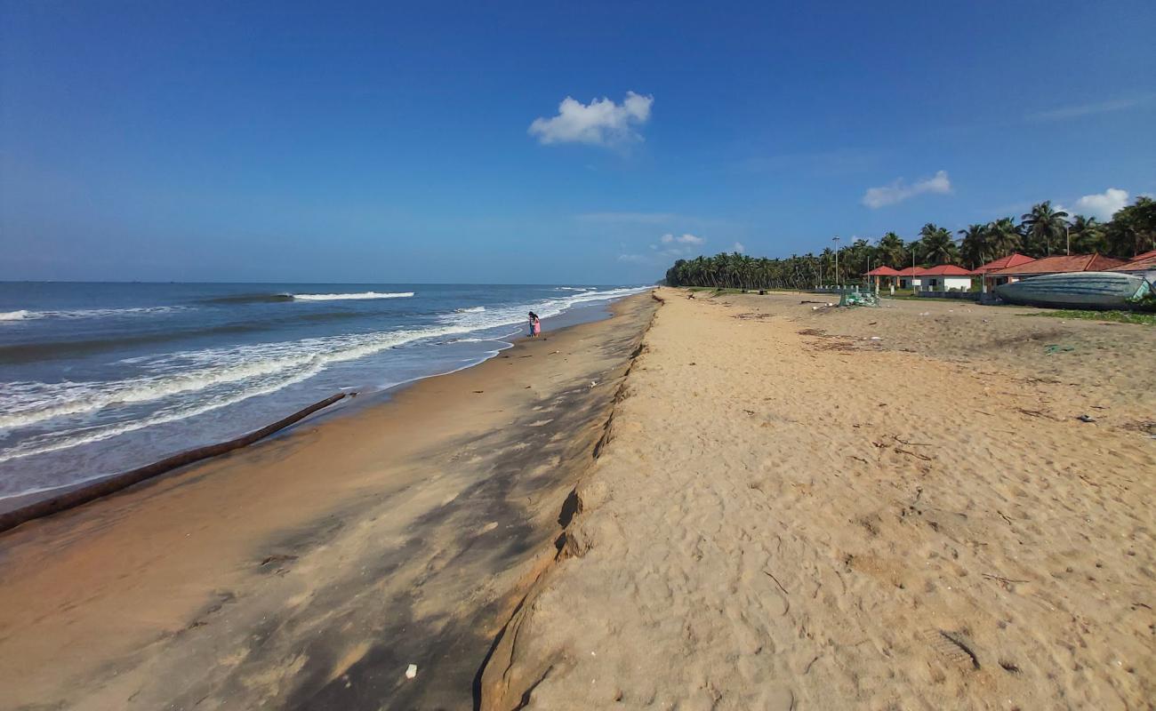 Photo de Nattika Beach avec sable beige de surface