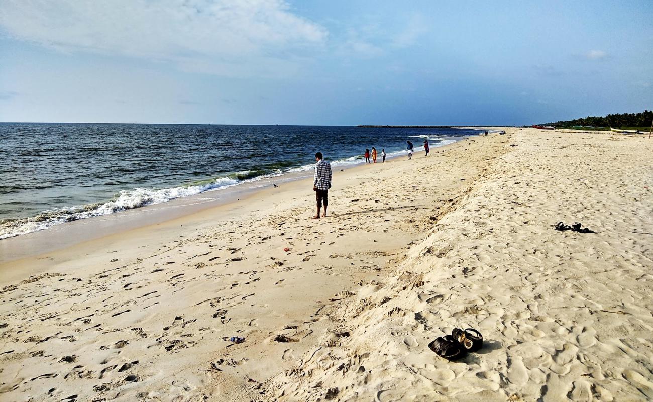 Photo de Arthunkkal Beach avec sable lumineux de surface