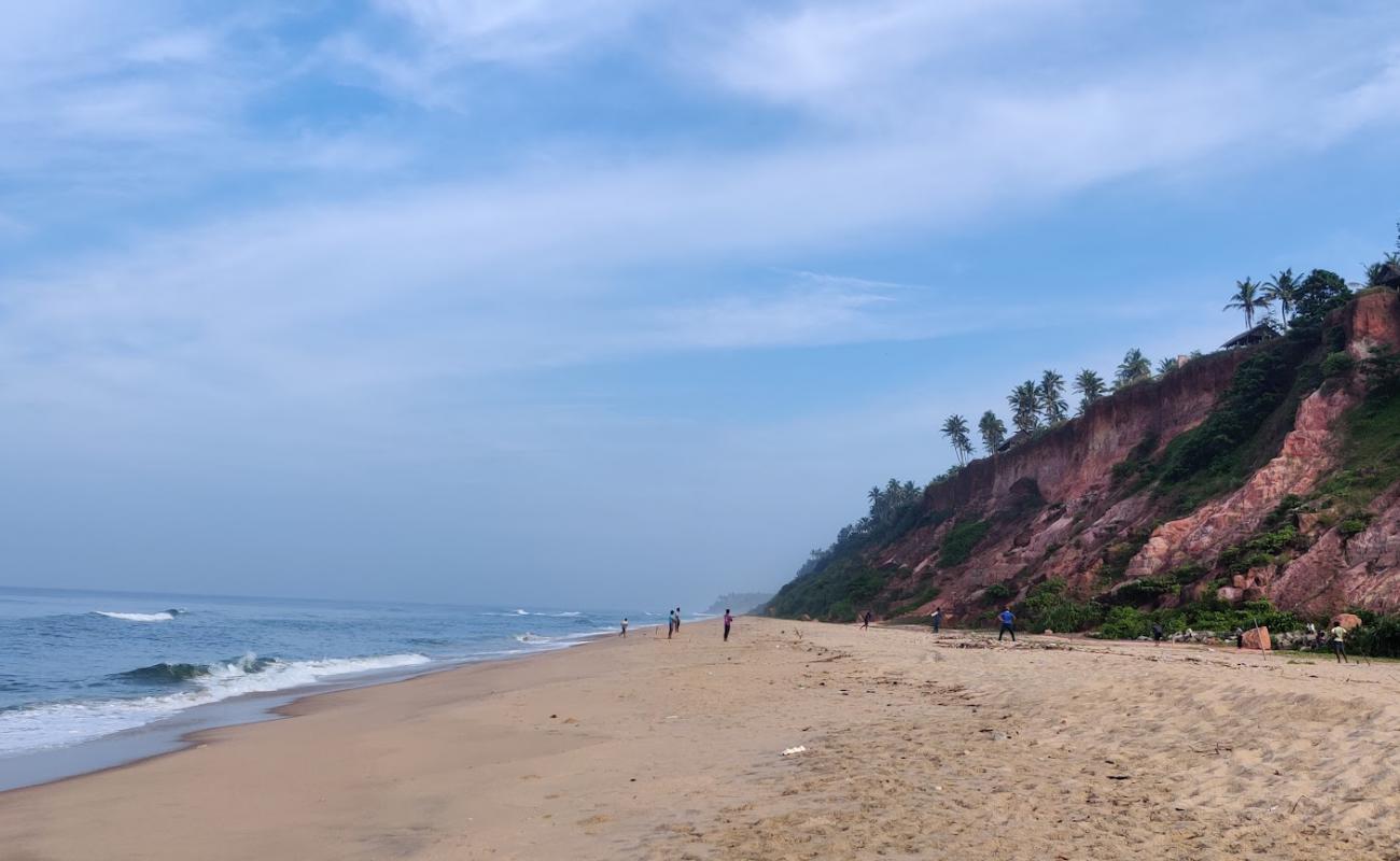 Photo de Kayikkara Beach avec sable lumineux de surface