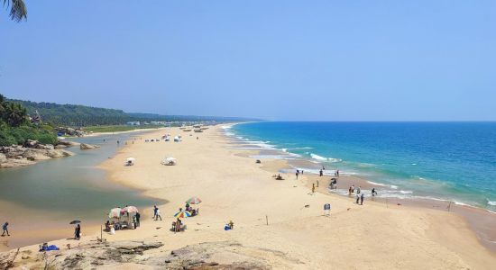 Pozhiyoor Golden Beach