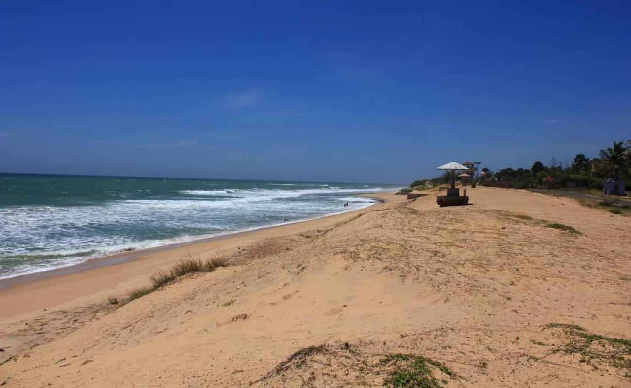 Photo de Chothavilai Beach avec sable beige fin de surface