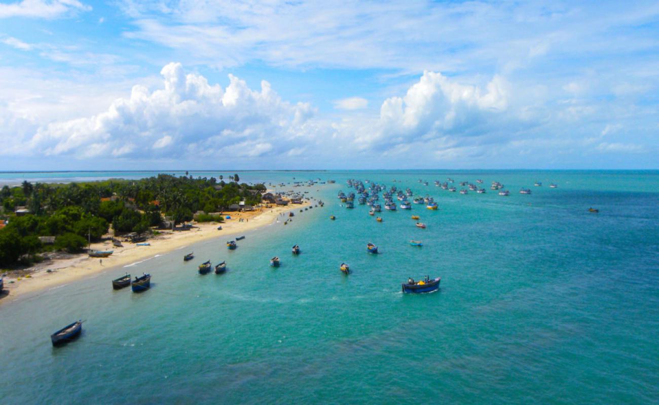 Photo de Vellariodai Sea Shore Beach avec sable beige de surface