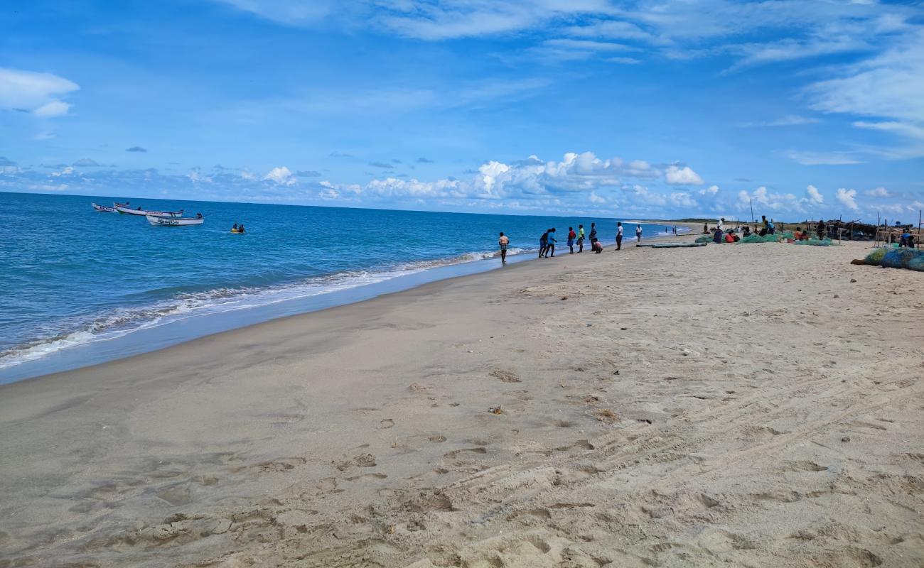 Photo de Dhanushkodi Beach avec sable lumineux de surface