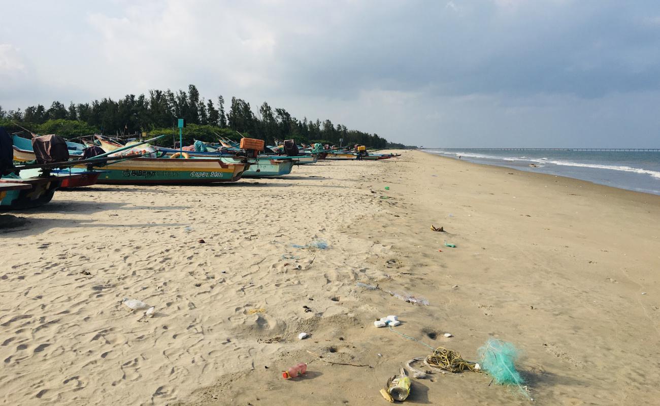 Photo de Nagapattinam Beach avec sable lumineux de surface