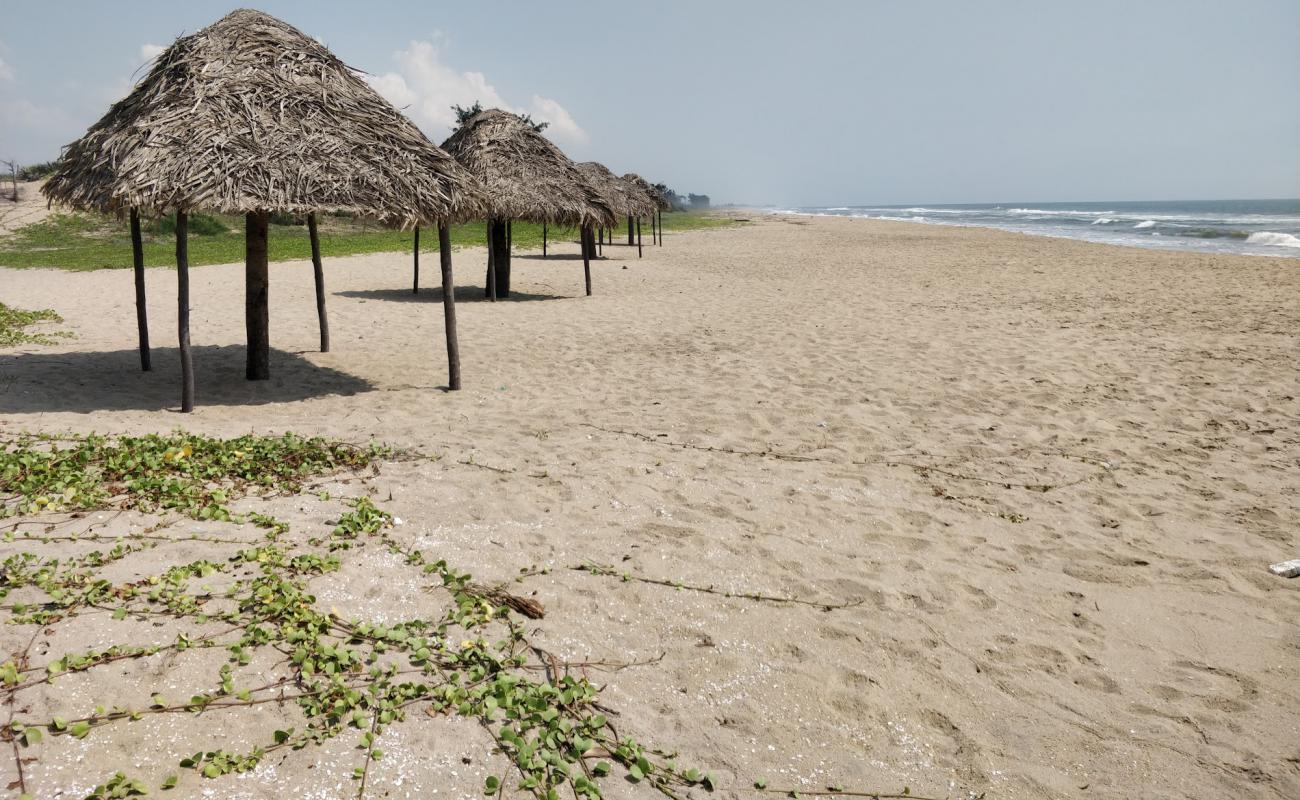 Photo de Island Beach avec sable lumineux de surface