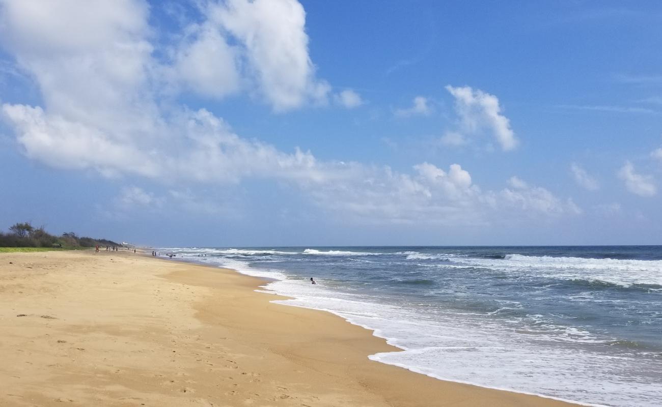 Photo de Thiruvidanthai Beach avec sable lumineux de surface