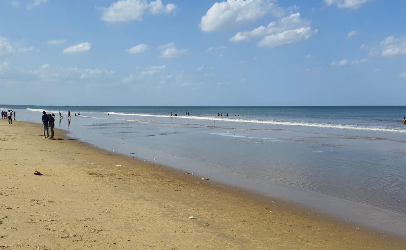 Photo de Ramayapattanam public Beach avec sable lumineux de surface