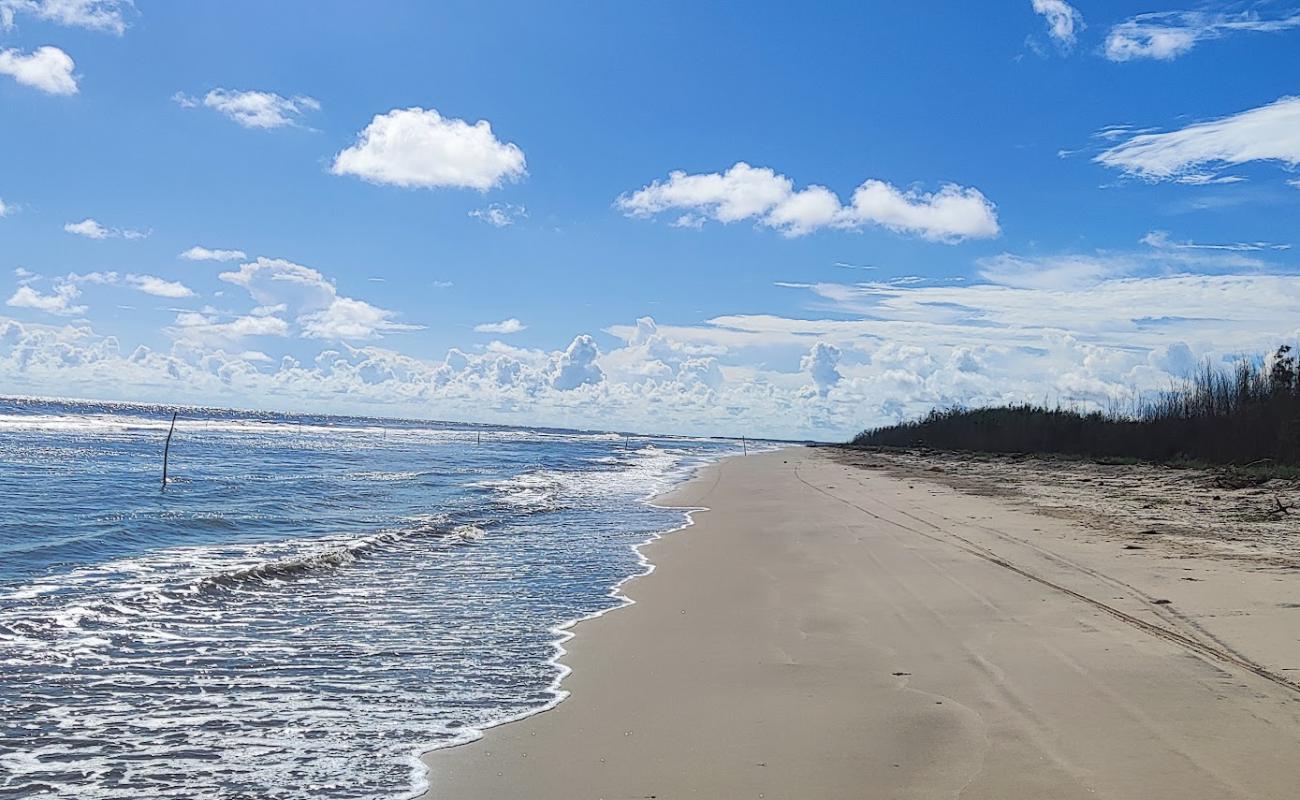 Photo de Gollapalem Beach avec sable lumineux de surface