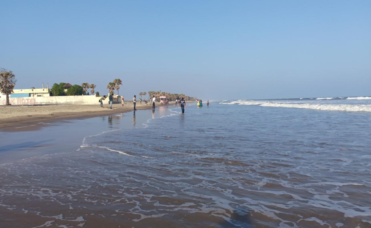 Photo de Antarvedi Beach avec sable beige fin de surface