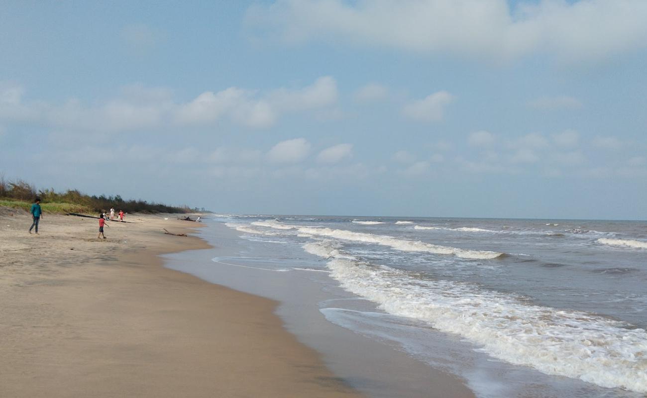 Photo de Turpupalem Beach avec sable fin et lumineux de surface