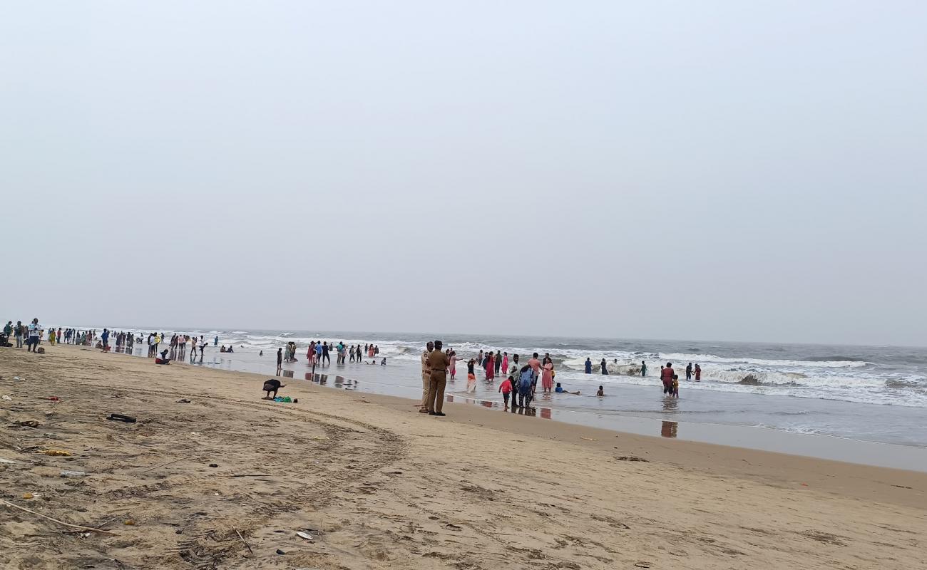 Photo de Kakinada Beach avec sable beige de surface