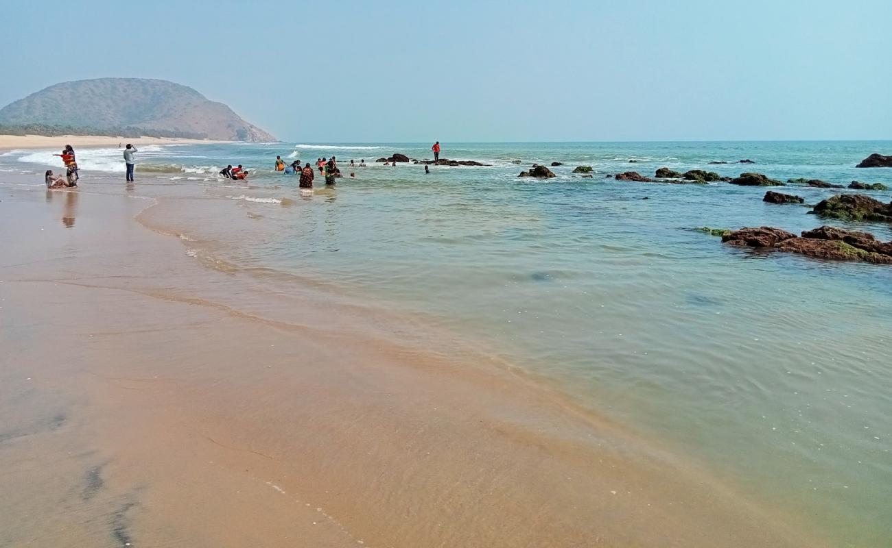 Photo de Rambilli Beach avec sable lumineux de surface