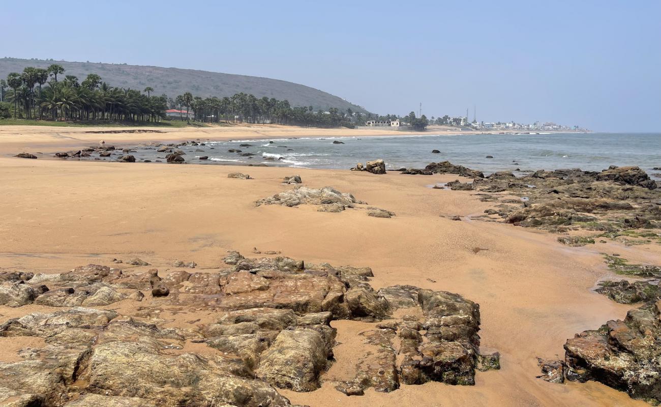 Photo de Junction Beach avec sable beige de surface