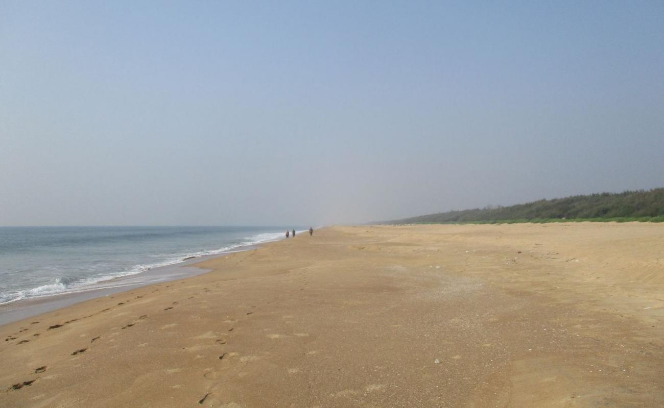 Photo de Naba Beach avec sable beige de surface