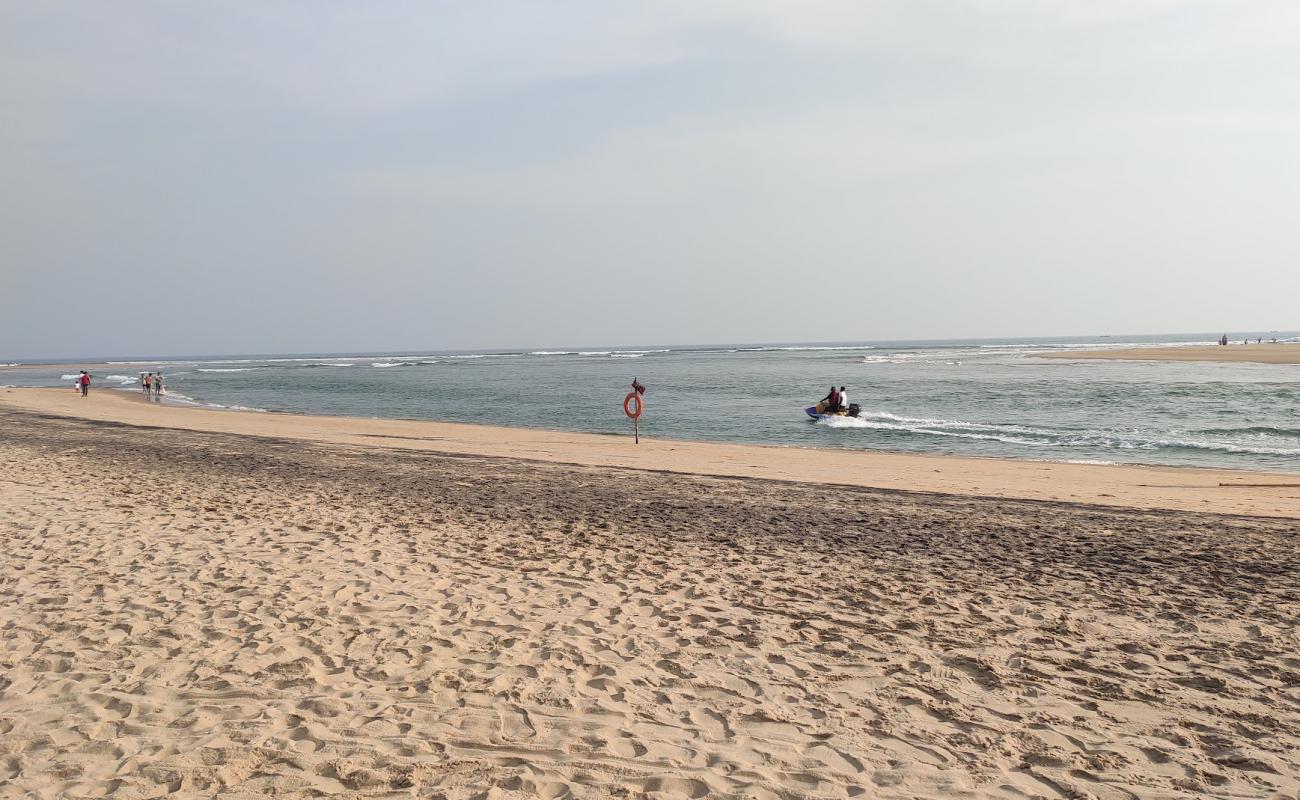 Photo de Ramachandi Beach avec sable lumineux de surface