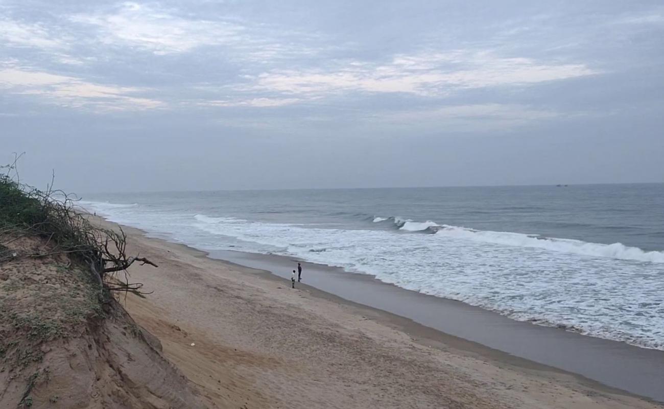 Photo de Badakhanja Beach avec sable lumineux de surface