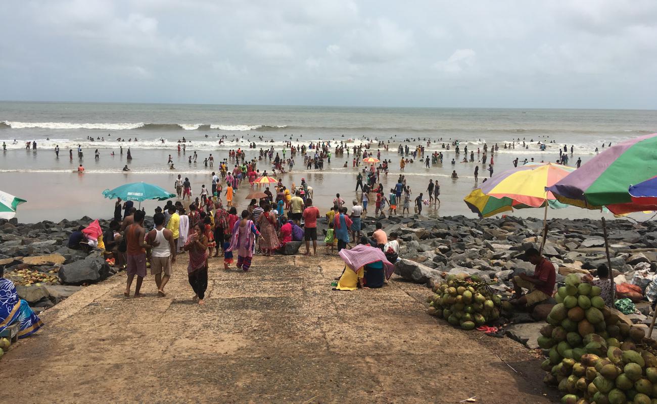 Photo de New Digha Sea Beach avec sable lumineux de surface