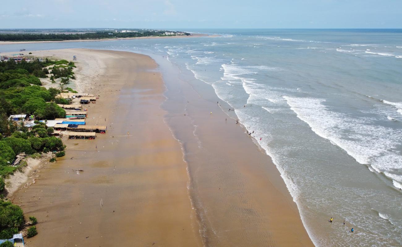 Photo de Tajpur Sea Beach avec sable beige de surface