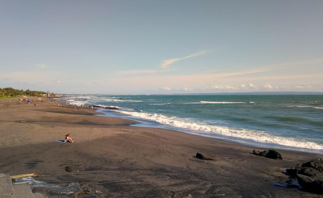 Photo de Munggu Beach avec sable gris de surface