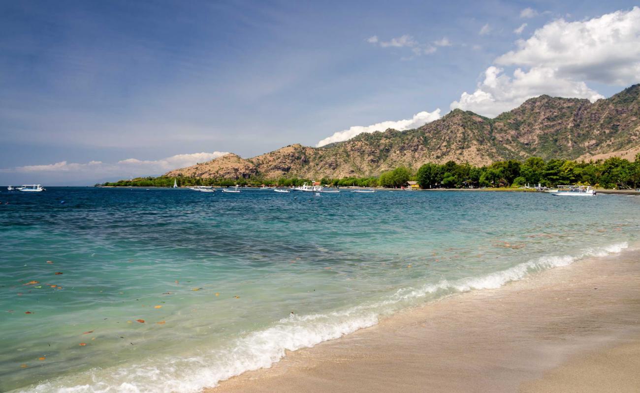 Photo de Pemuteran Beach avec sable gris de surface