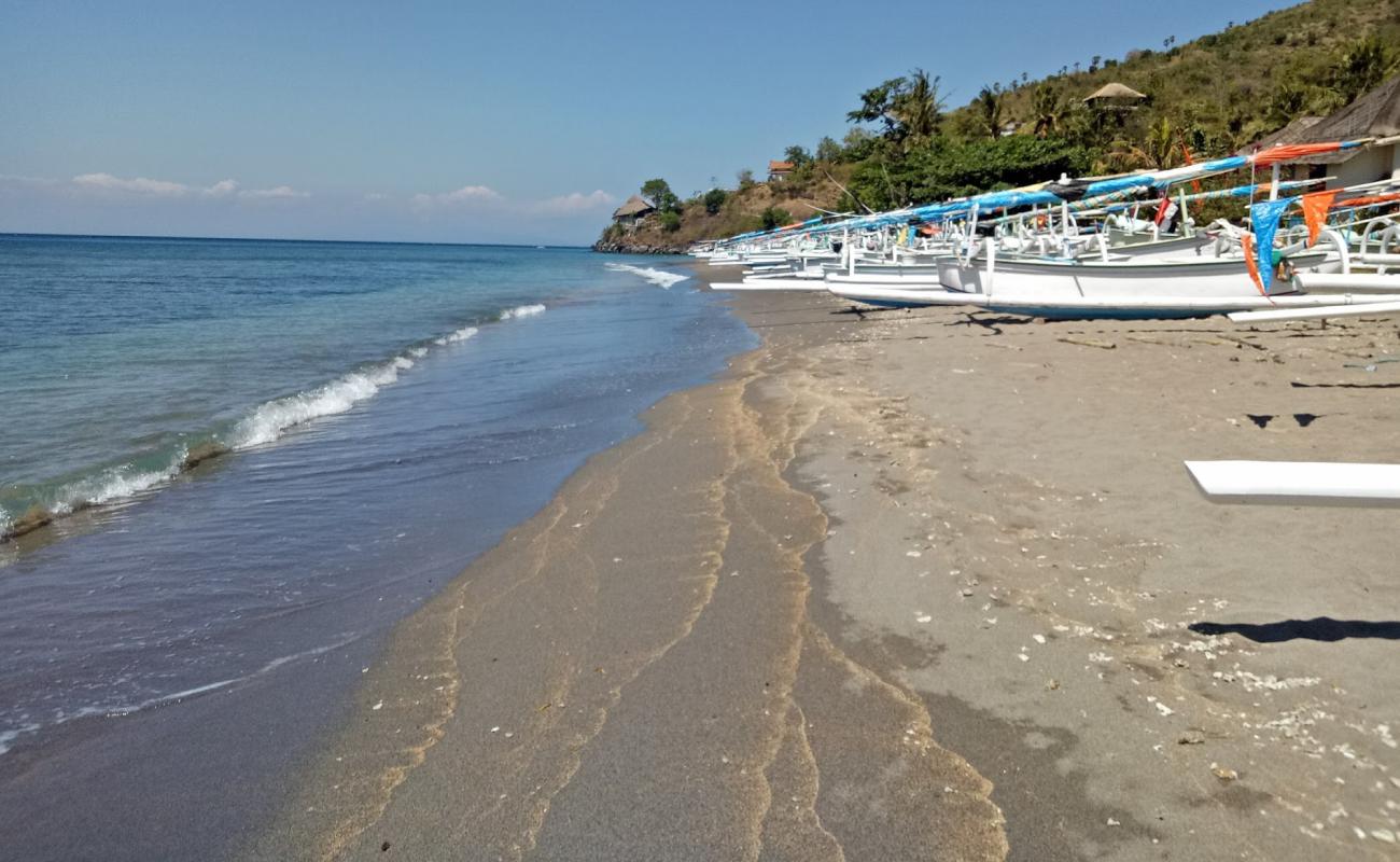 Photo de Bintang Beach avec sable brun de surface