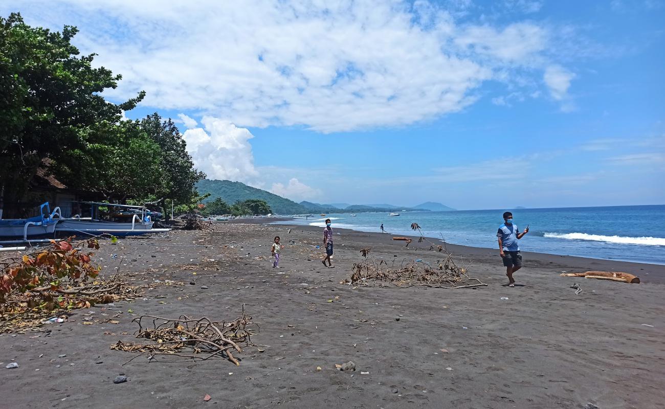 Photo de Kusamba Segara Beach avec sable gris de surface