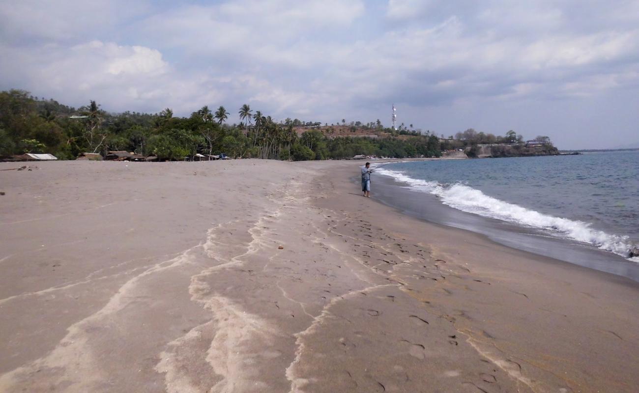 Photo de Duduk Senggigi Beach avec sable beige de surface